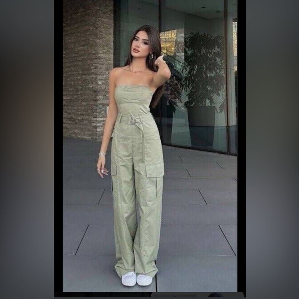 NWT Zara size Large, jumpsuit. Brown suede obi belt included with purchase.